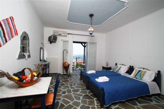Sirines Aparthotel Vlachata ภายนอก รูปภาพ